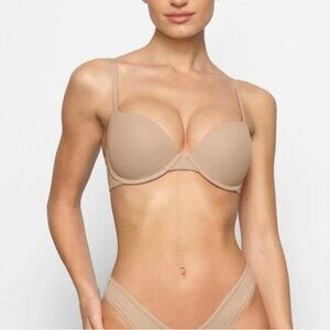 Skims Fits Everybody Push-up Demi Bra size 34DDD